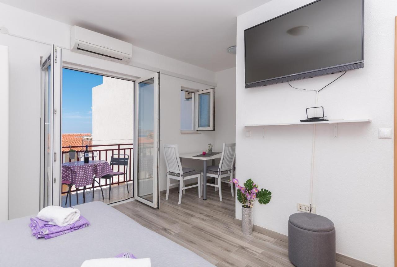 Apartmani Franko Baška Voda エクステリア 写真